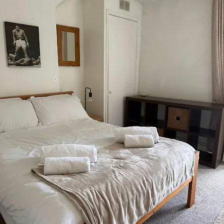 Garden Flat In Clifton Of Apartment Bristol
