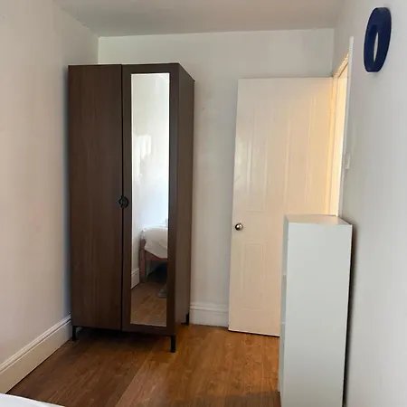 Garden Flat In Clifton Of Apartment Bristol